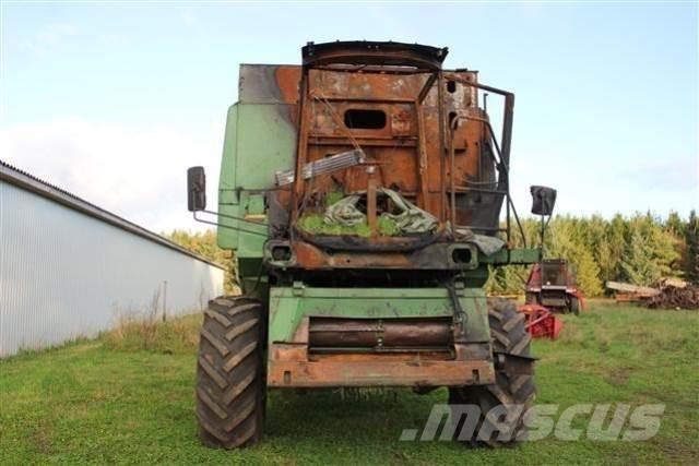 John Deere 1177 コンバイン