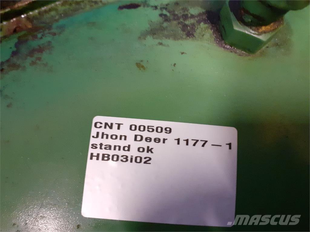 John Deere 1177 トランスミッション
