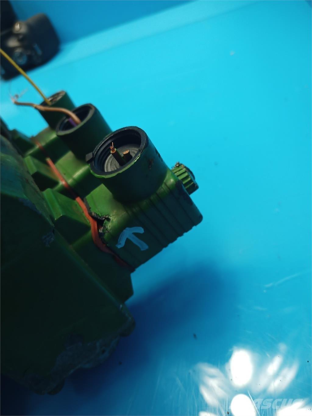 John Deere 1177 油圧機