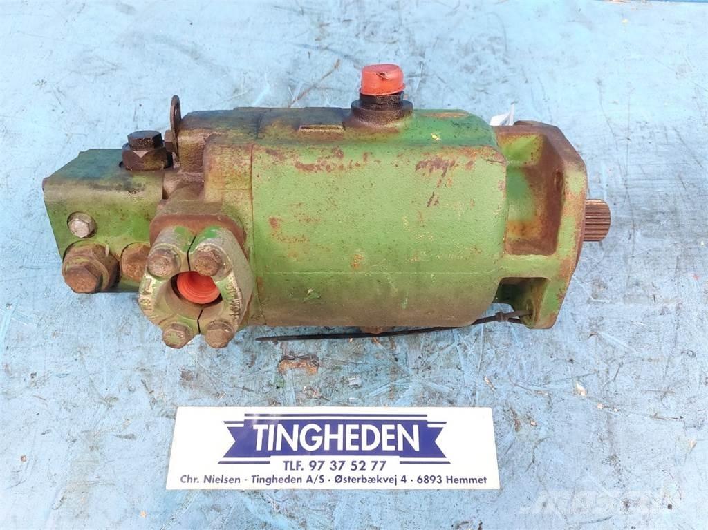 John Deere 1177 油圧機
