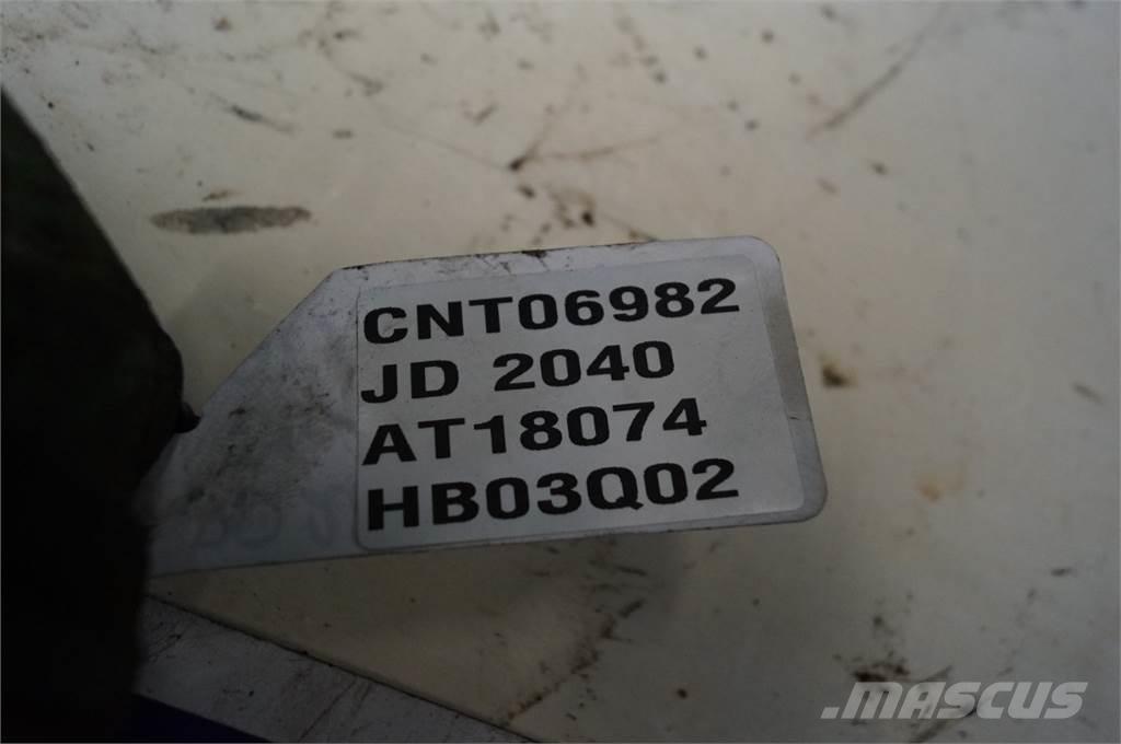 John Deere 2040 ラジエター