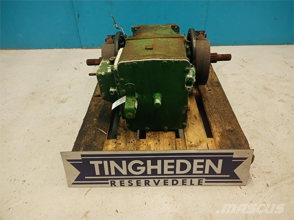 John Deere 2054 トランスミッション