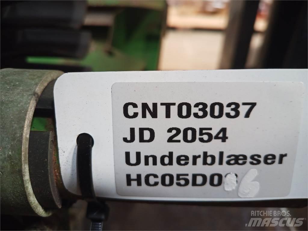 John Deere 2054 砂と塩撒き専用車