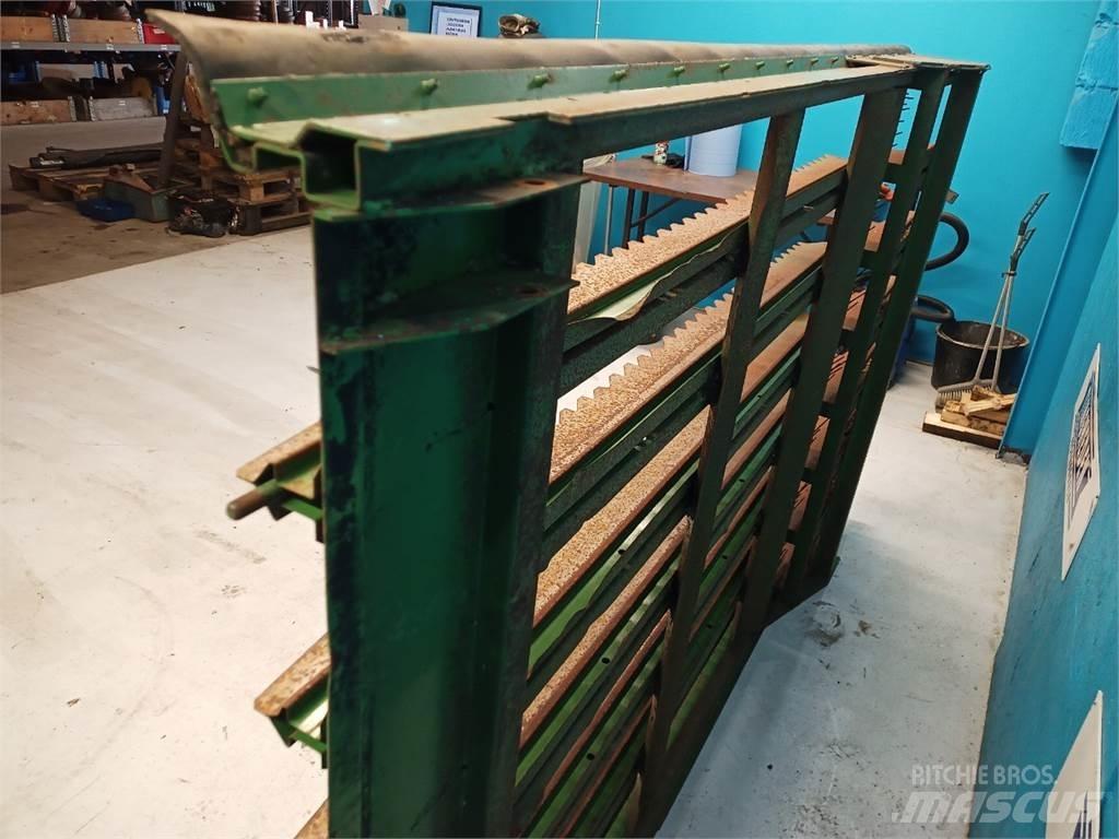 John Deere 2054 砂と塩撒き専用車