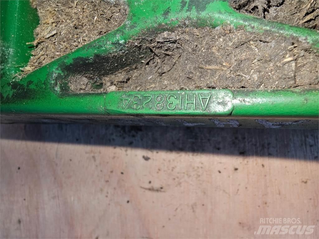 John Deere 2054 砂と塩撒き専用車