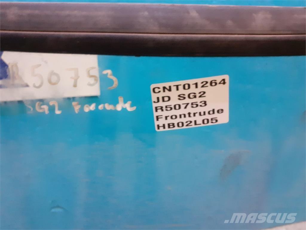 John Deere 2140 キャビン及び内装