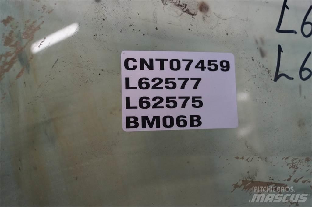John Deere 2250 キャビン及び内装