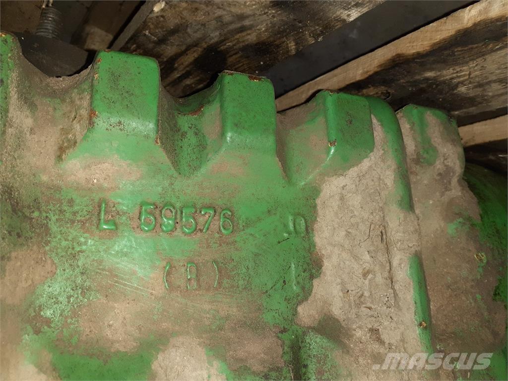 John Deere 2450 その他トラクターアクセサリー・アタッチメント