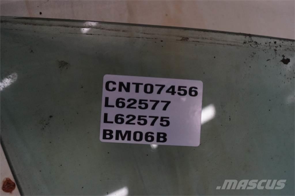 John Deere 3050 キャビン及び内装