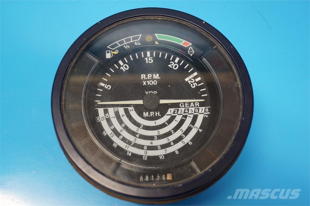 John Deere 3140 電子機器