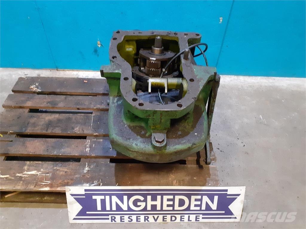 John Deere 4040 トランスミッション