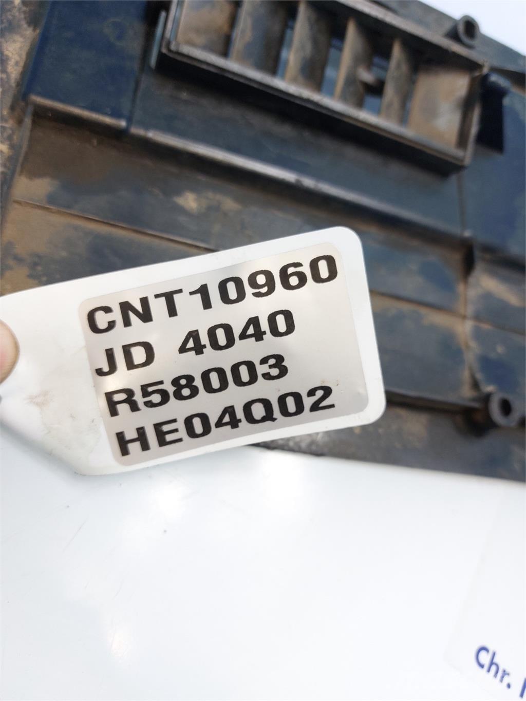John Deere 4040 キャビン及び内装