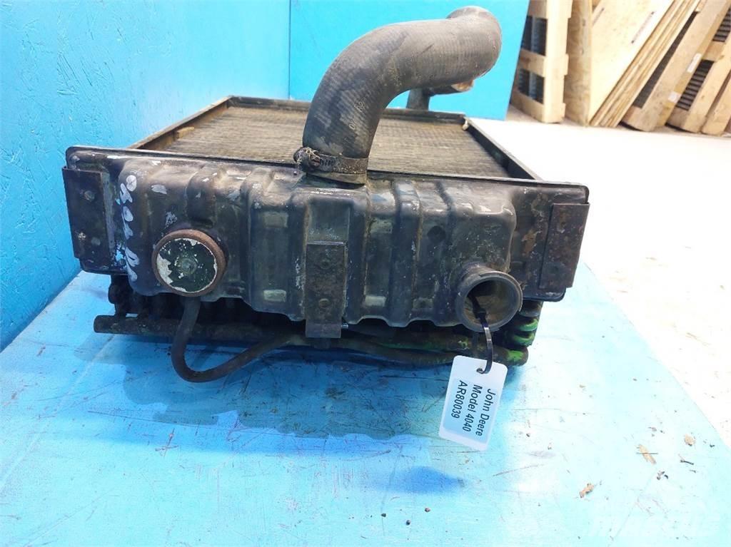 John Deere 4040 ラジエター
