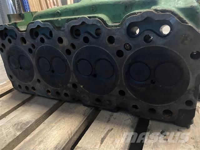 John Deere 4239 エンジン