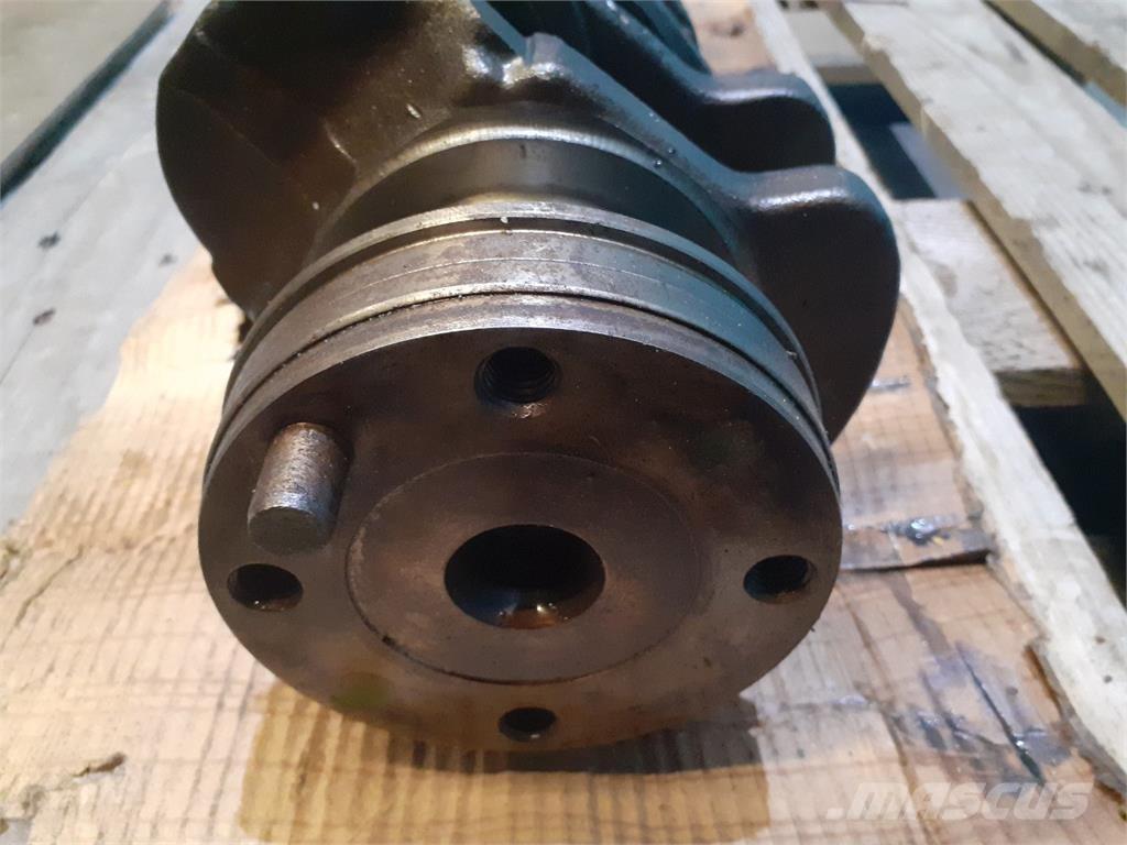 John Deere 4239 エンジン