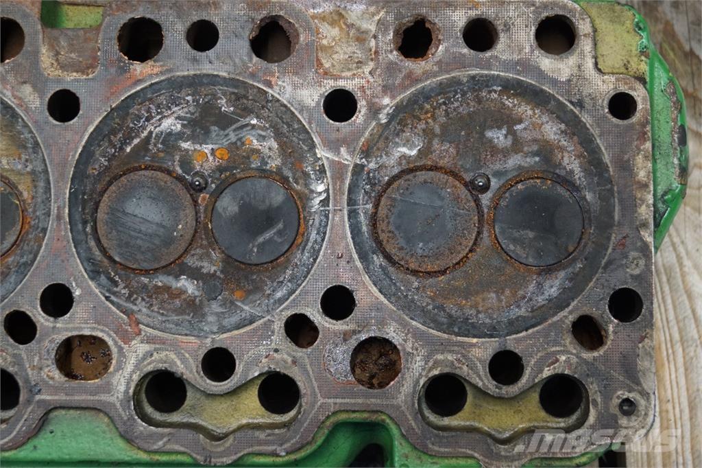 John Deere 4239 エンジン