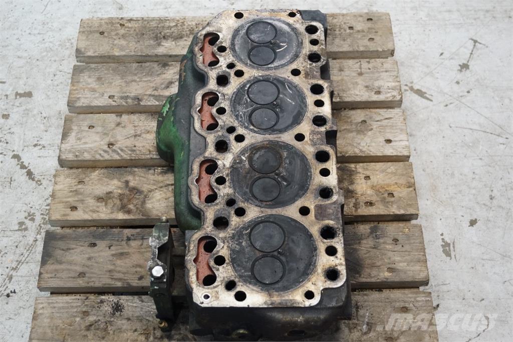 John Deere 4239 エンジン