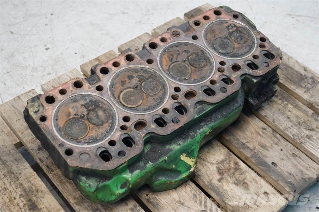 John Deere 4239 エンジン