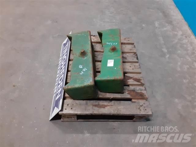 John Deere 4240 ウエイト（フロント）