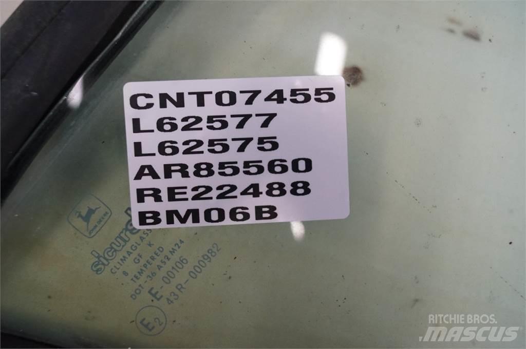 John Deere 4240 キャビン及び内装