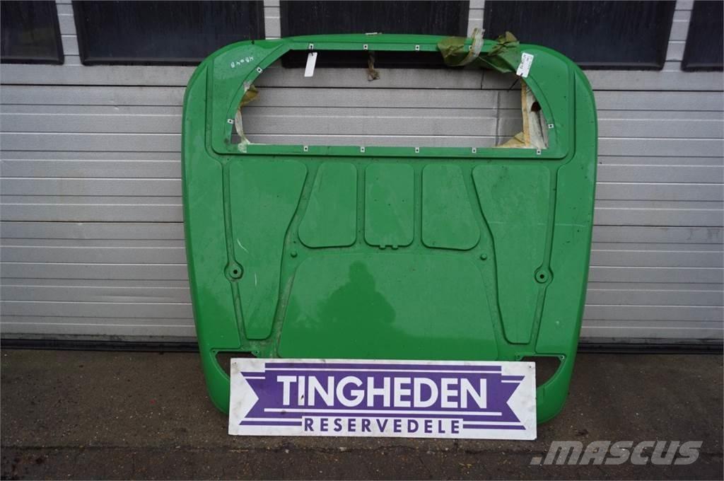 John Deere 5075E キャビン及び内装