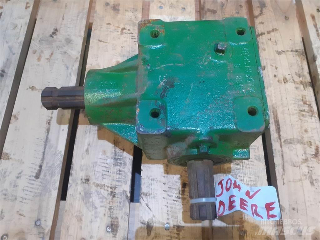 John Deere 550 トランスミッション