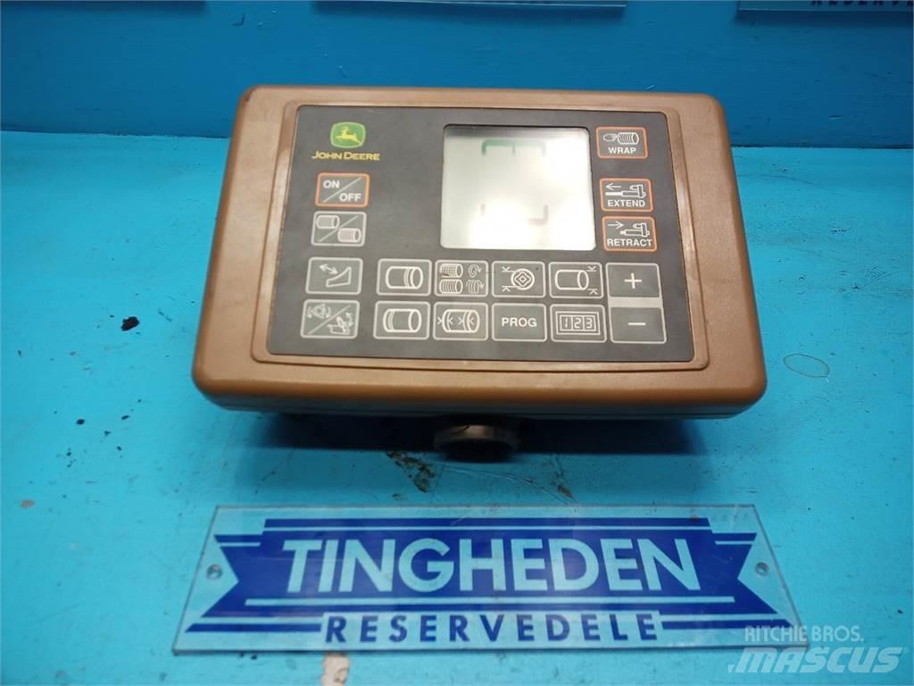 John Deere 590 電子機器