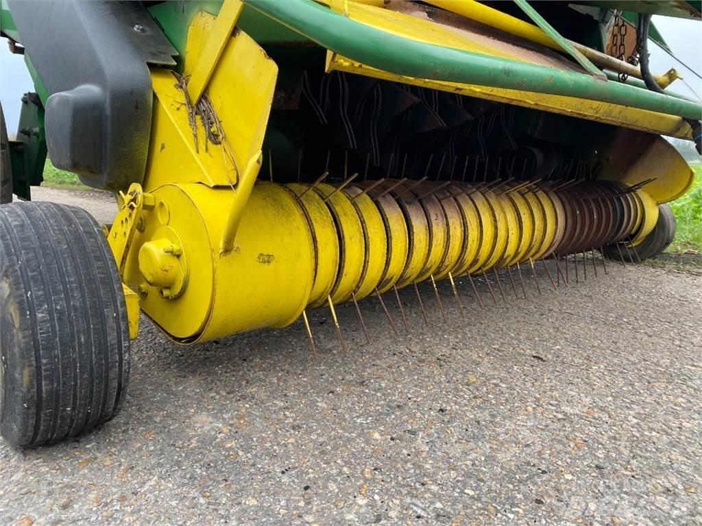 John Deere 592 ラウンドベーラー