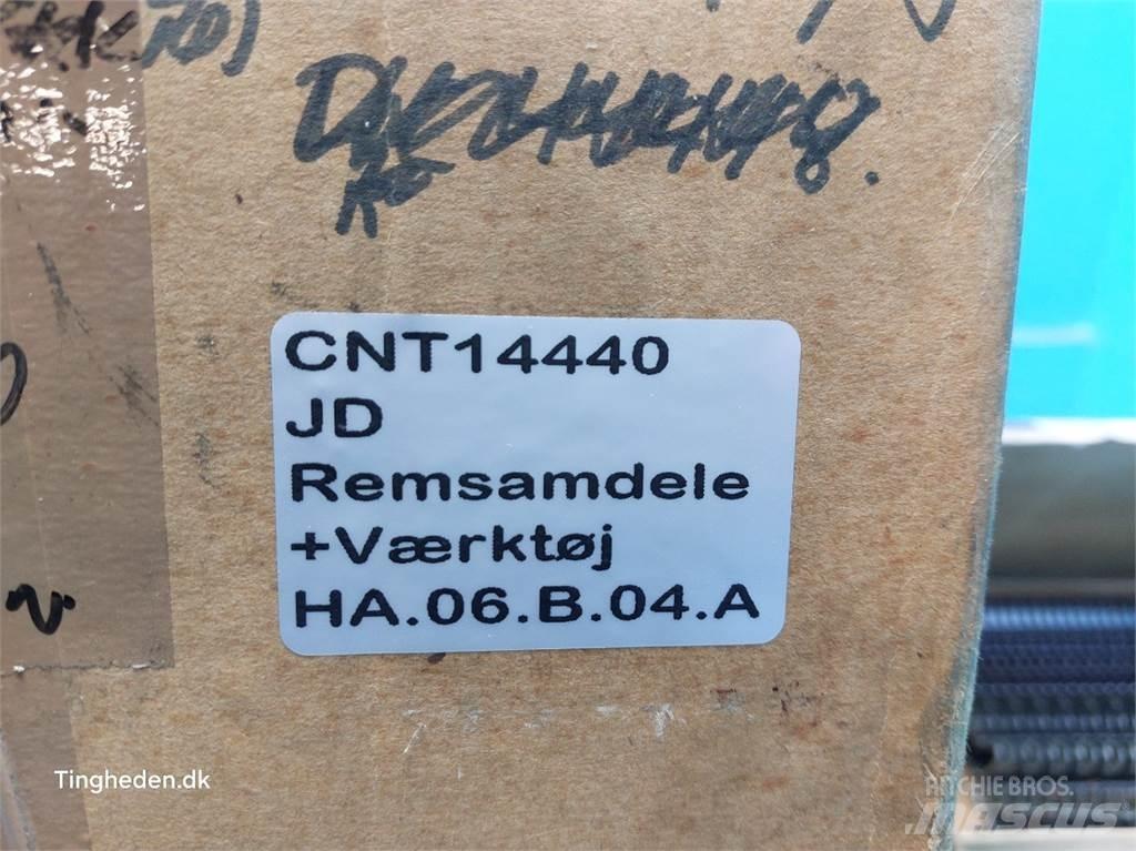John Deere 592 ベールクランプ