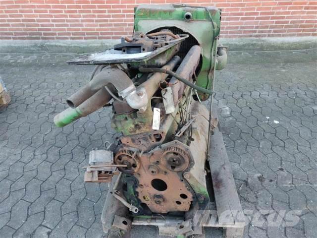 John Deere 6329 エンジン