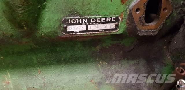 John Deere 6329 エンジン