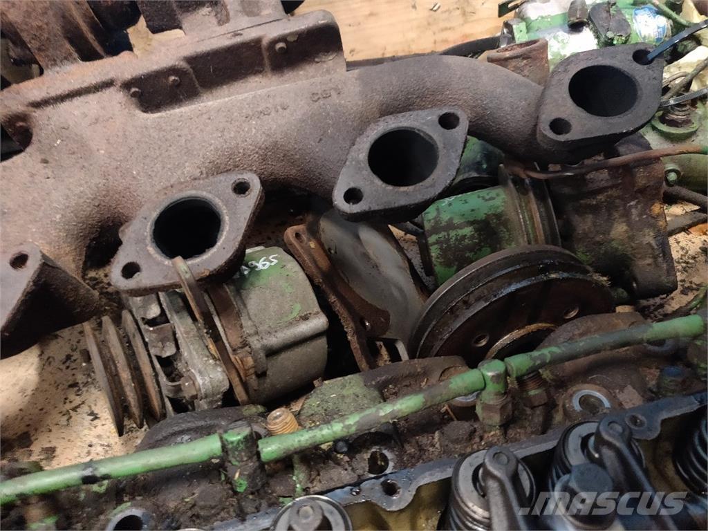 John Deere 6359T エンジン