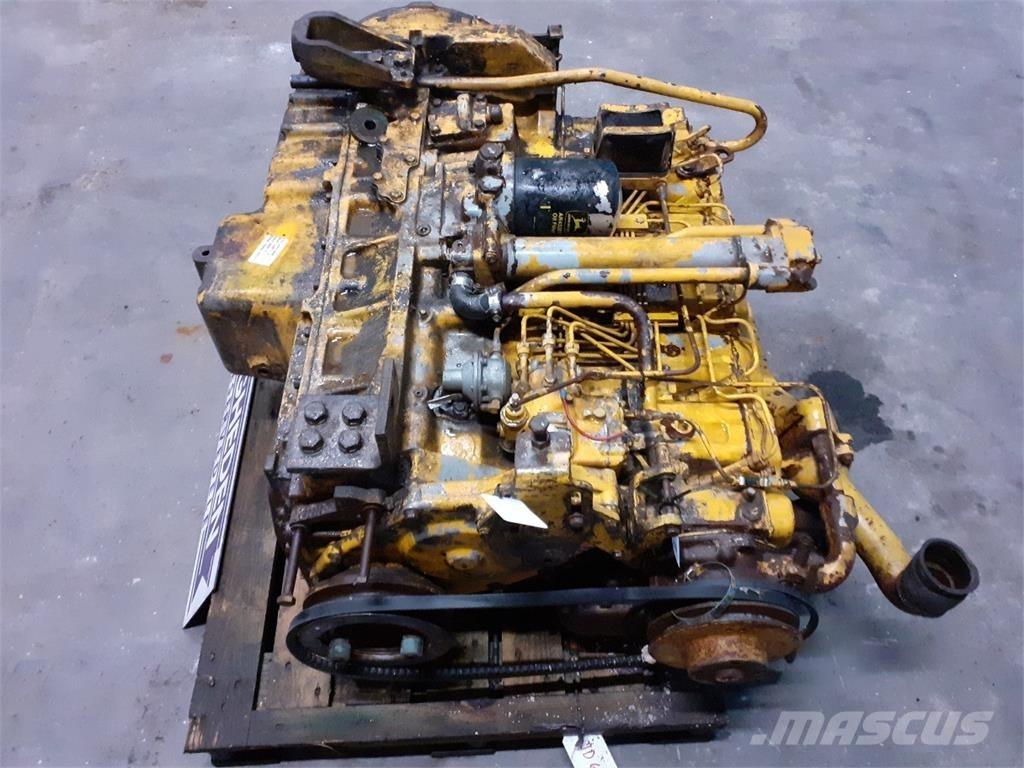 John Deere 644B エンジン