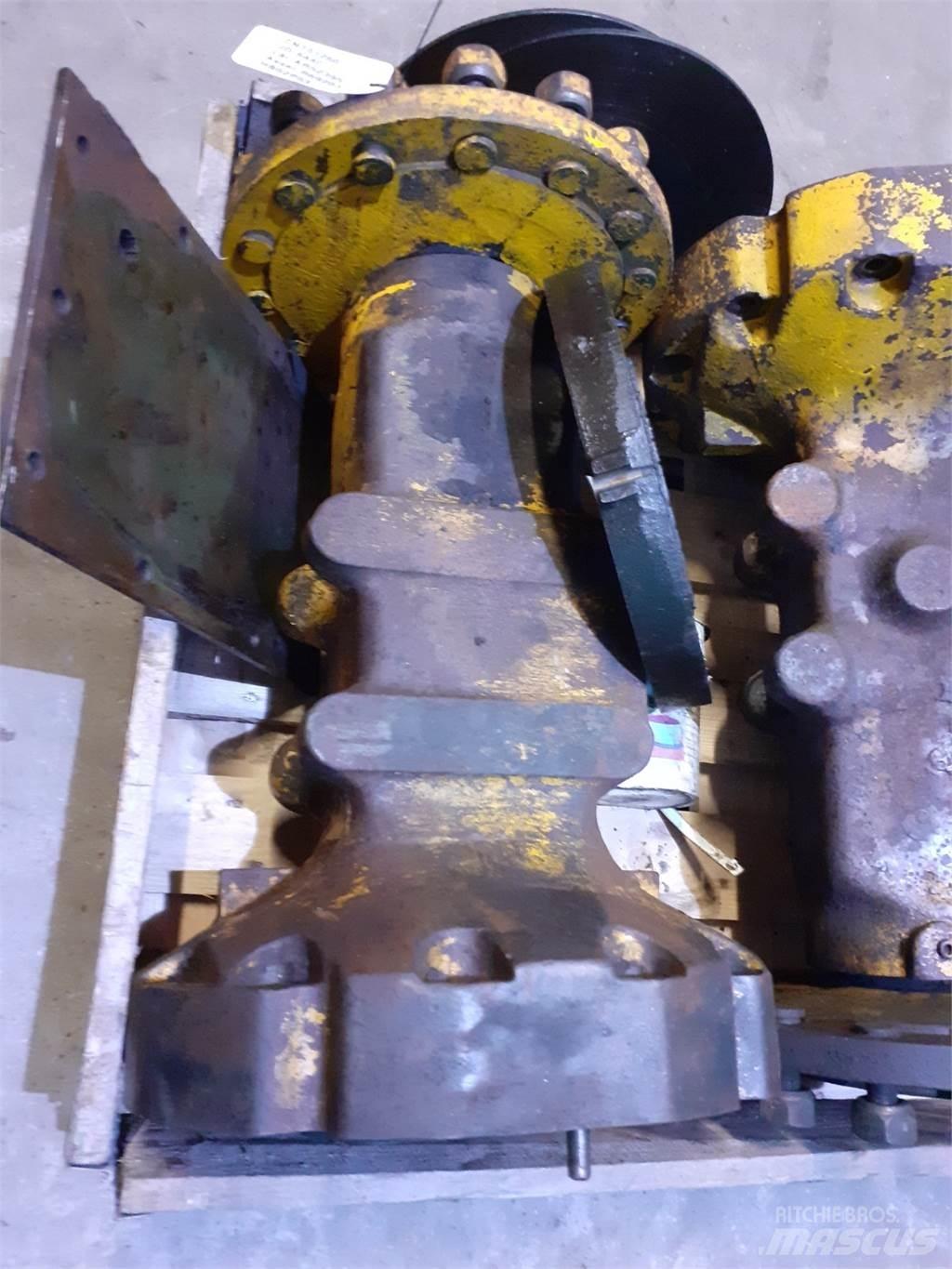 John Deere 644C アクスル