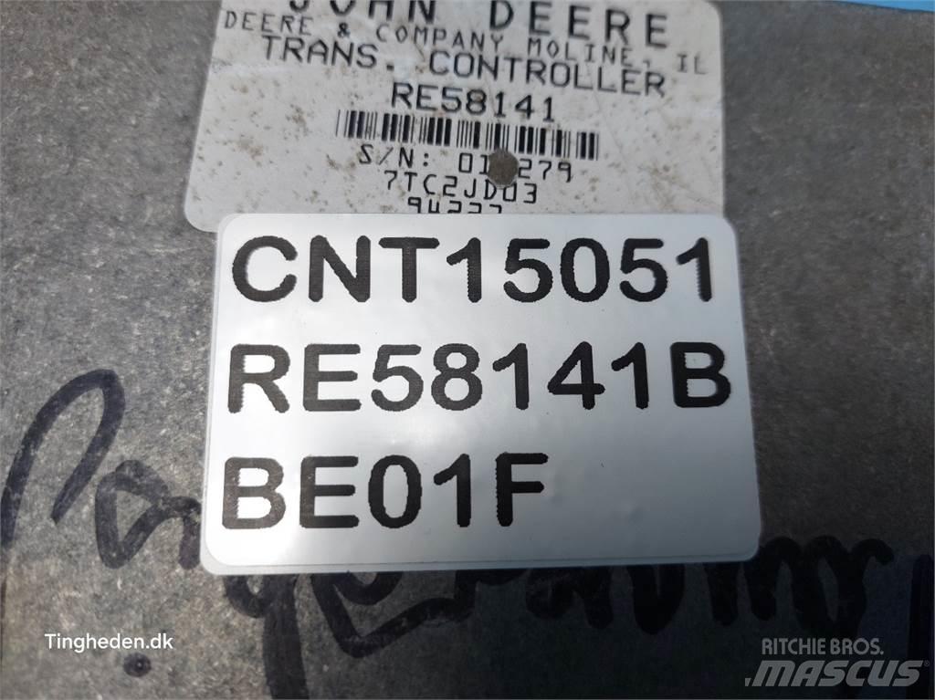 John Deere 7800 電子機器