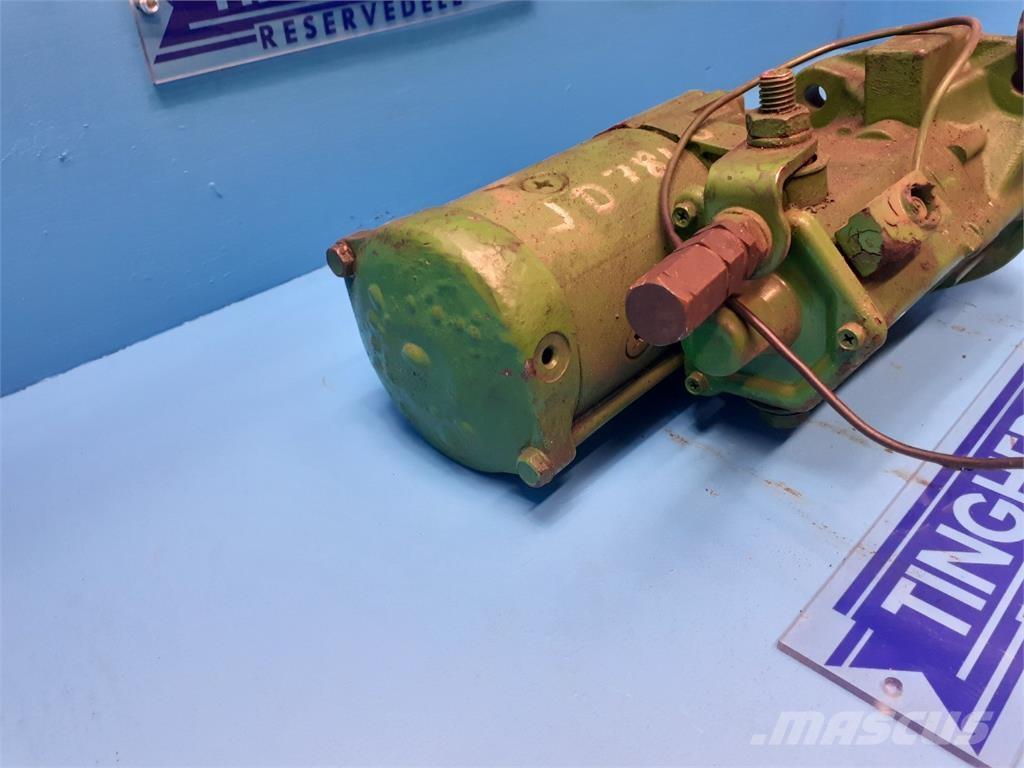 John Deere 7810 電子機器