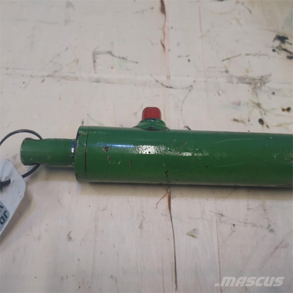 John Deere 820 油圧機