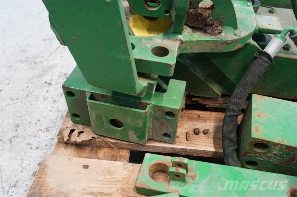 John Deere 8235R その他トラクターアクセサリー・アタッチメント