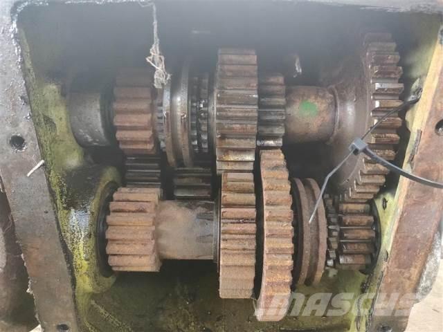 John Deere 942 トランスミッション