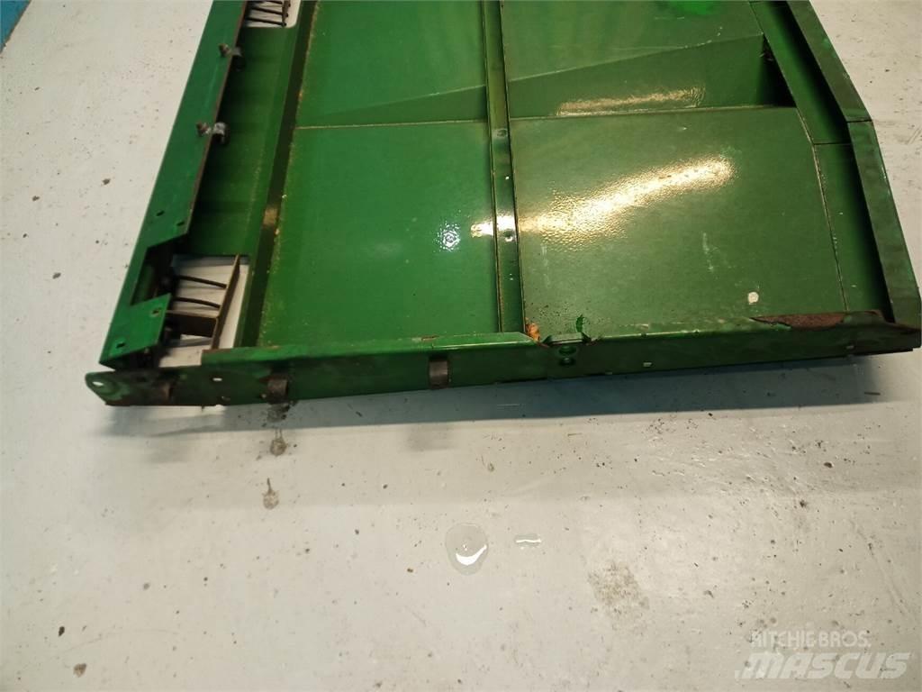 John Deere 9540 砂と塩撒き専用車
