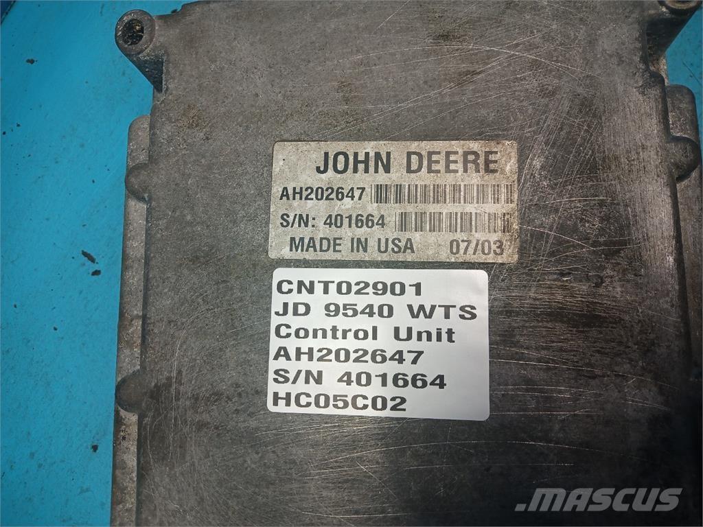 John Deere 9540 電子機器