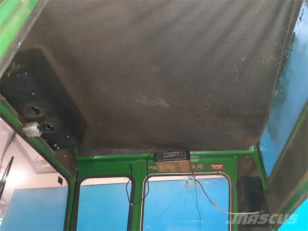 John Deere 955 キャビン及び内装