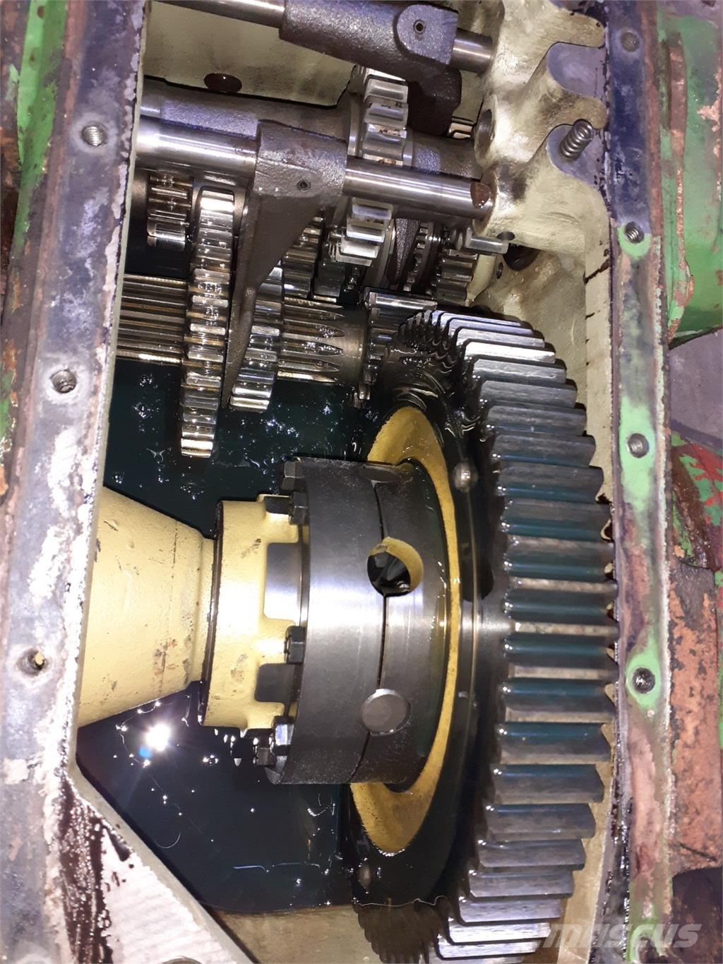 John Deere 975 トランスミッション