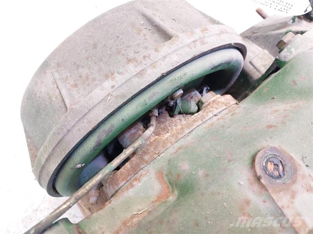 John Deere CTS トランスミッション