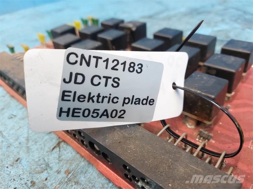 John Deere CTS 電子機器