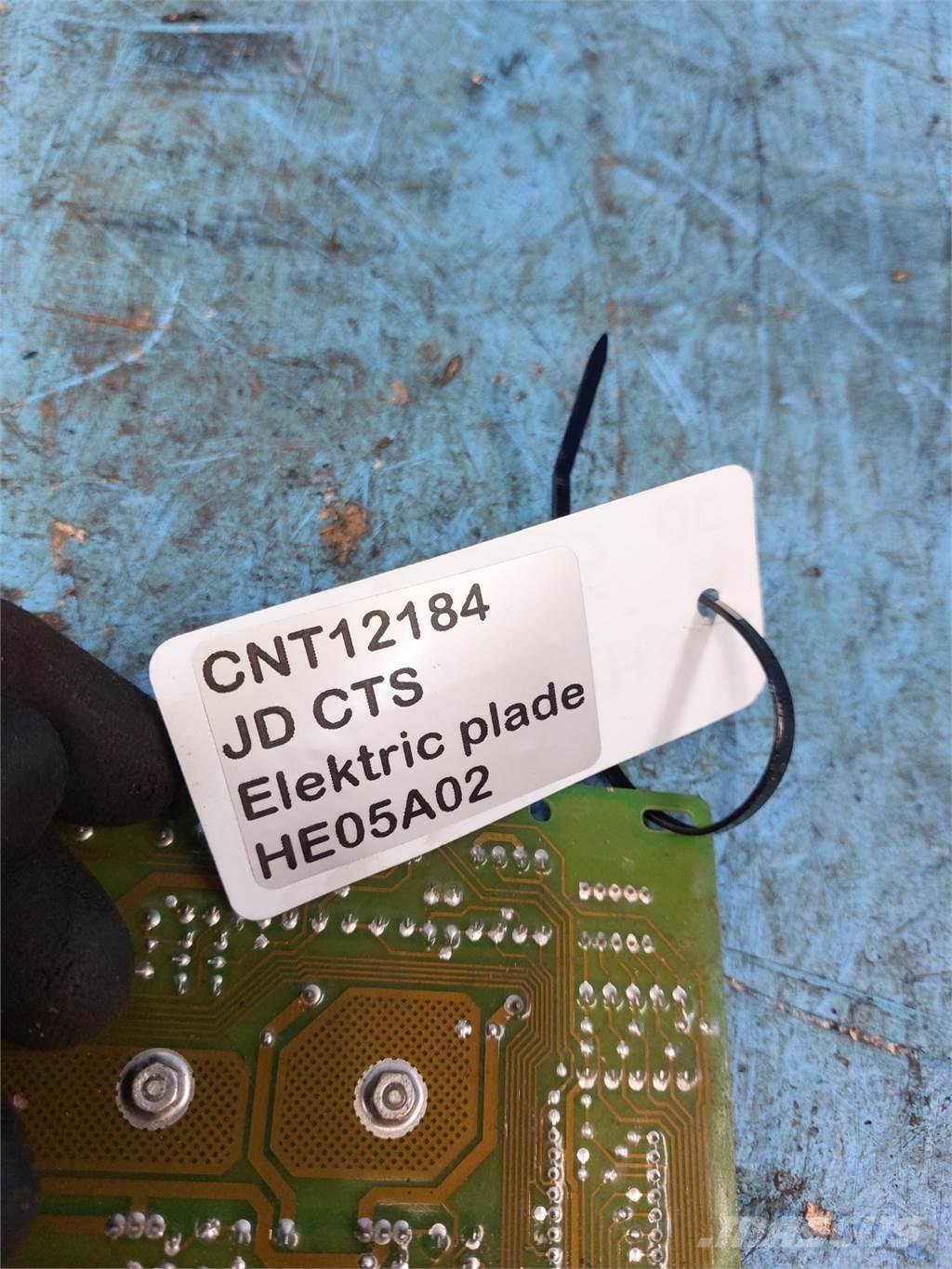 John Deere CTS 電子機器