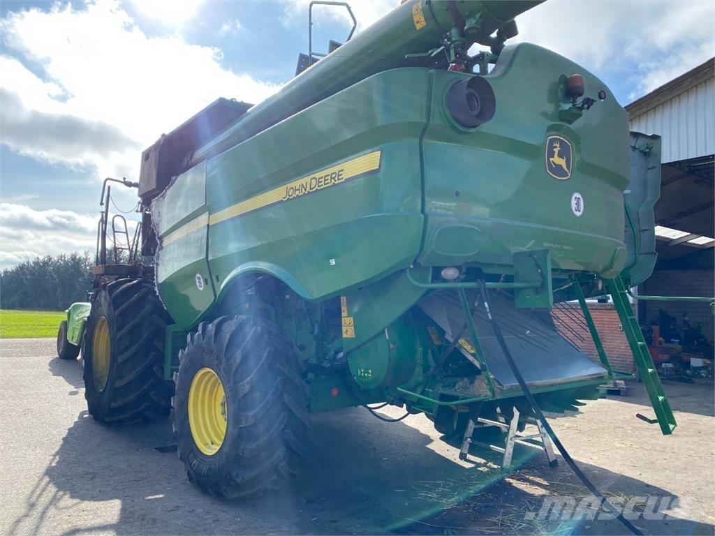 John Deere S670I コンバイン