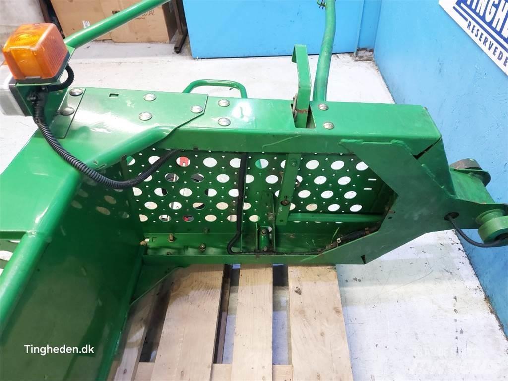 John Deere T660I キャビン及び内装