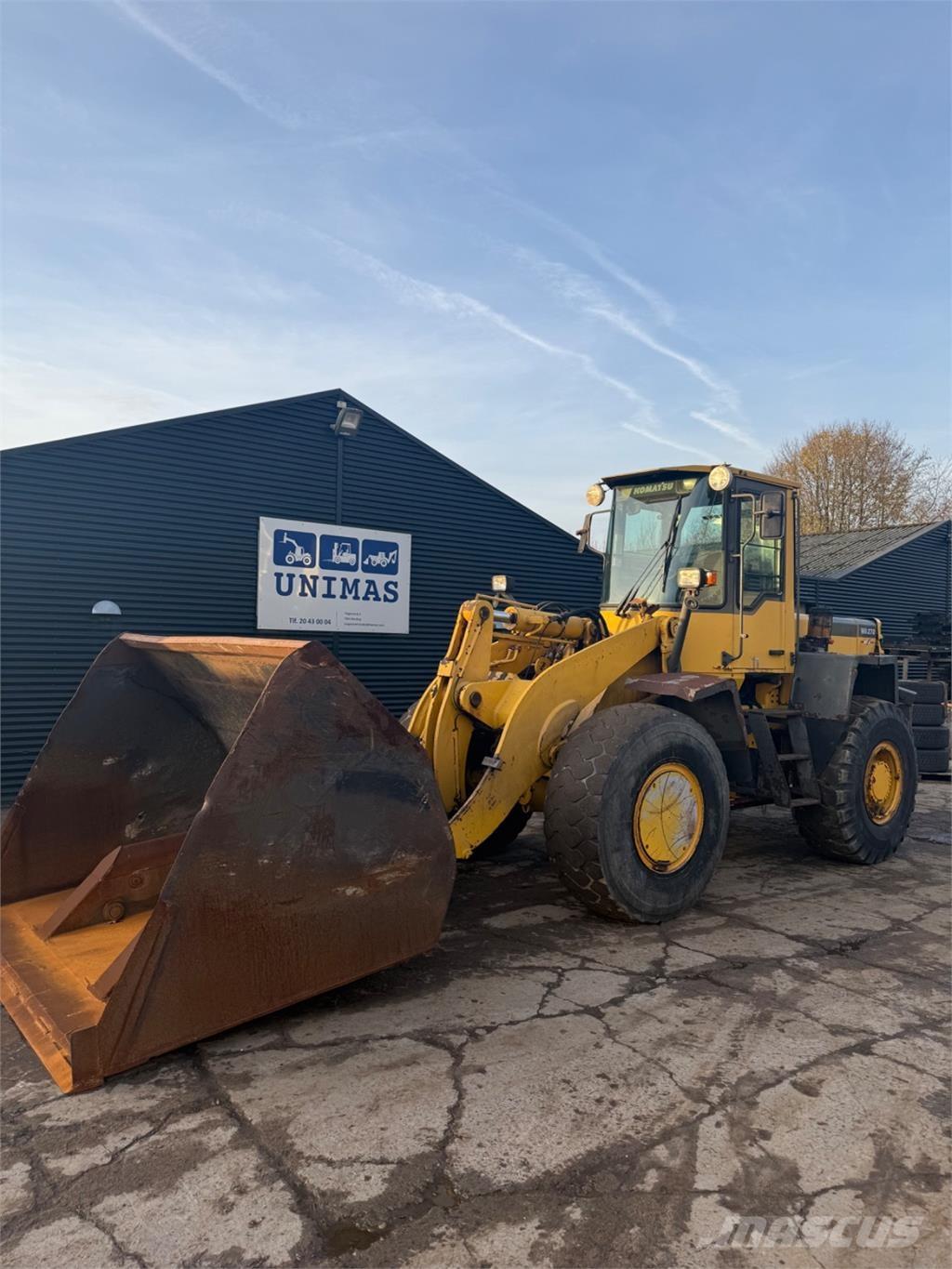 Komatsu WA270-3 ホイールローダー・タイヤショベル