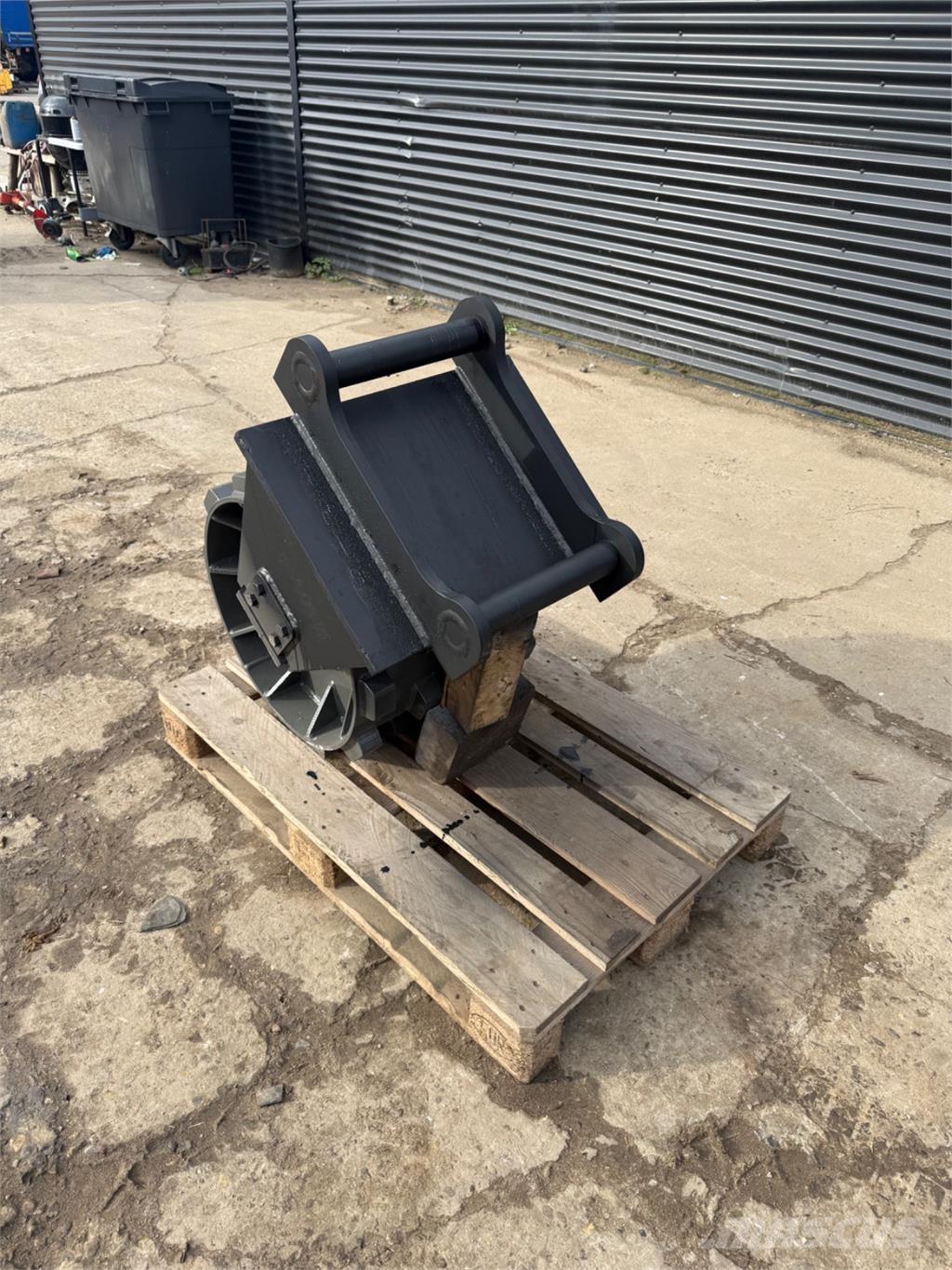  Kompakterhjul プレートコンパクター